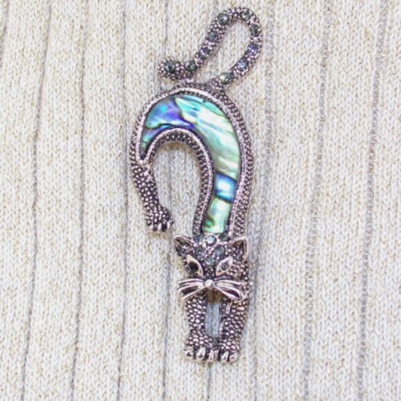 Stretching Cat brooch pin in abalone shell, crystals, and in an antique finish - Picture 2 of 5